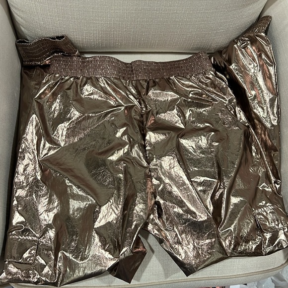 Victoria sport metallic joggers - Picture 6 of 6